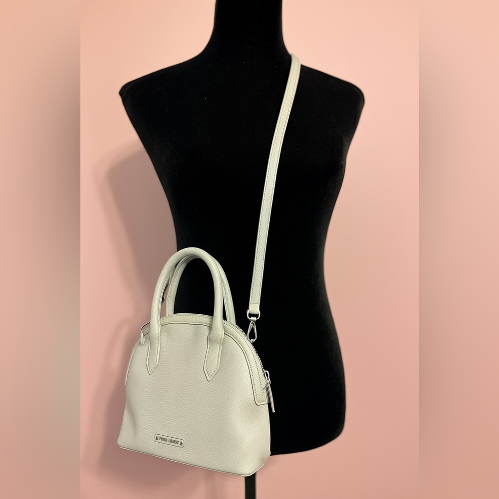 Elegant Cream Crossbody Bag